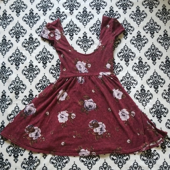 Kimchi Blue deep maroon floral skater dress - Picture 1 of 4
